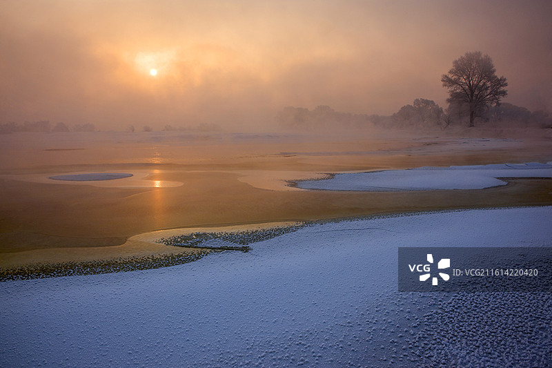 吉林雾凇岛日出图片素材