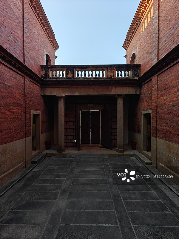 厦门坂美民俗文化园-王清祥宅-经历整体平移75米仍完好如初的会走路的“番婆楼”图片素材