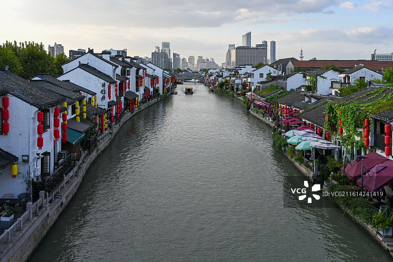 无锡古运河南长街：清名桥下江南水弄堂，古今交融的运河风情画卷图片素材