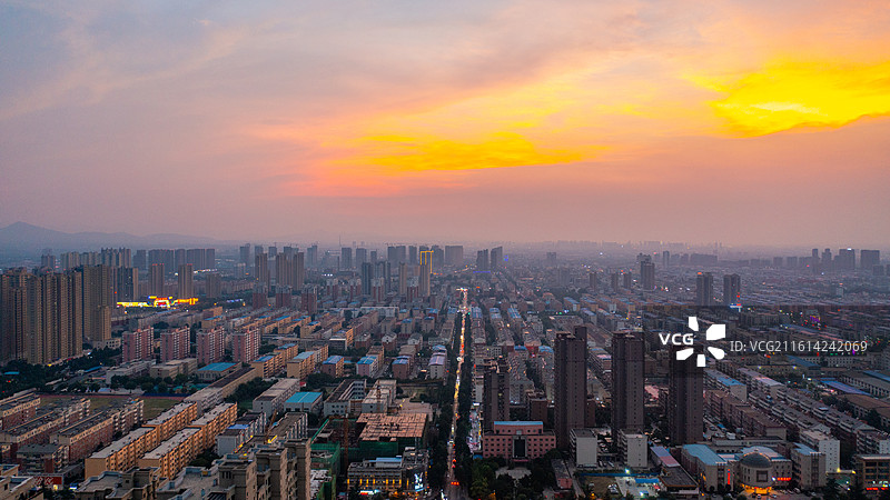 河南郑州荥阳县城市中心城市住宅房屋、老旧小区改造图片素材