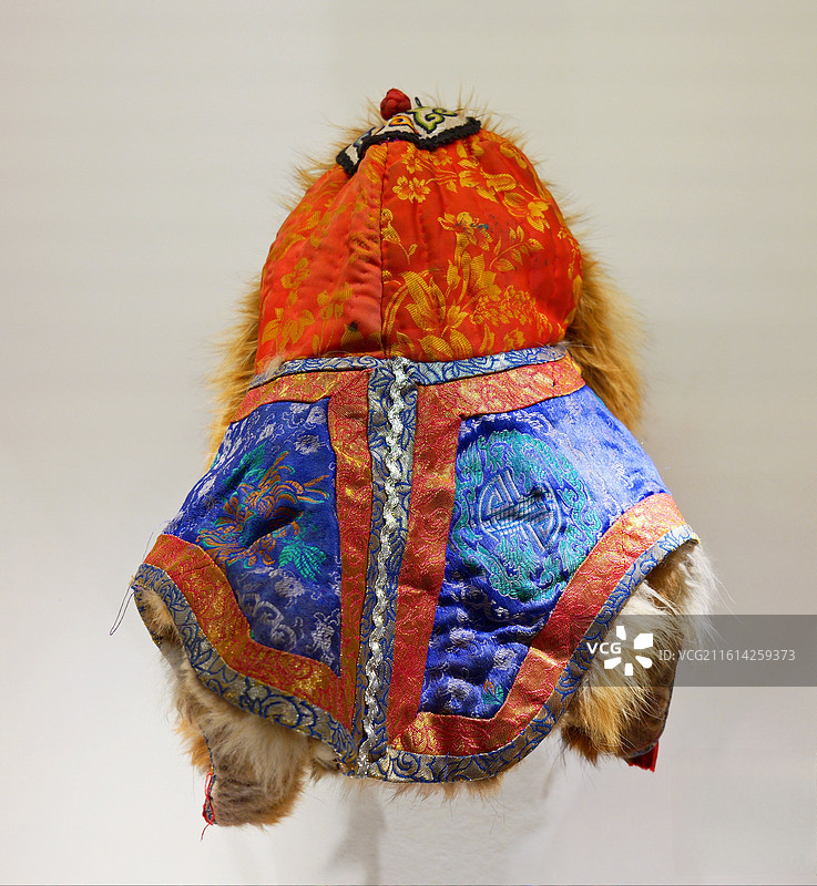 狐狸皮蒙古族暖帽  清 鄂尔多斯市博物院图片素材