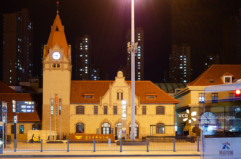 青岛火车站夜景图片素材