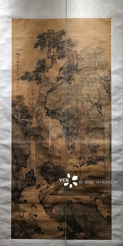 《松梧高士图轴》 清·苏六朋 绢本设色 中国美术馆“墨韵文脉-广州艺术博物院藏明清书画精品展”图片素材