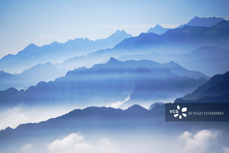 千里江山图-绵阳千佛山层峦叠嶂图片素材