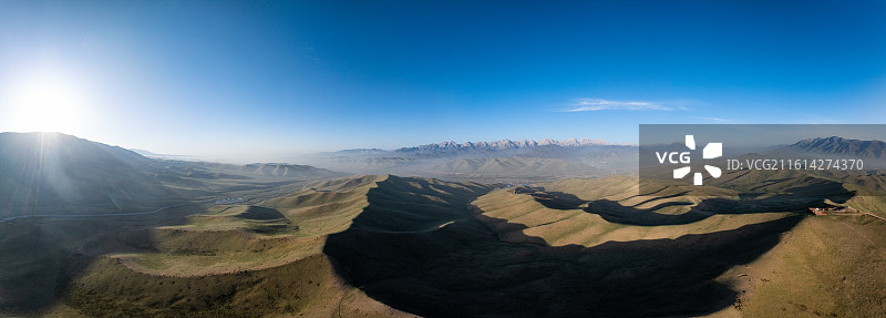 航拍 武威 乌鞘岭 甘肃图片素材