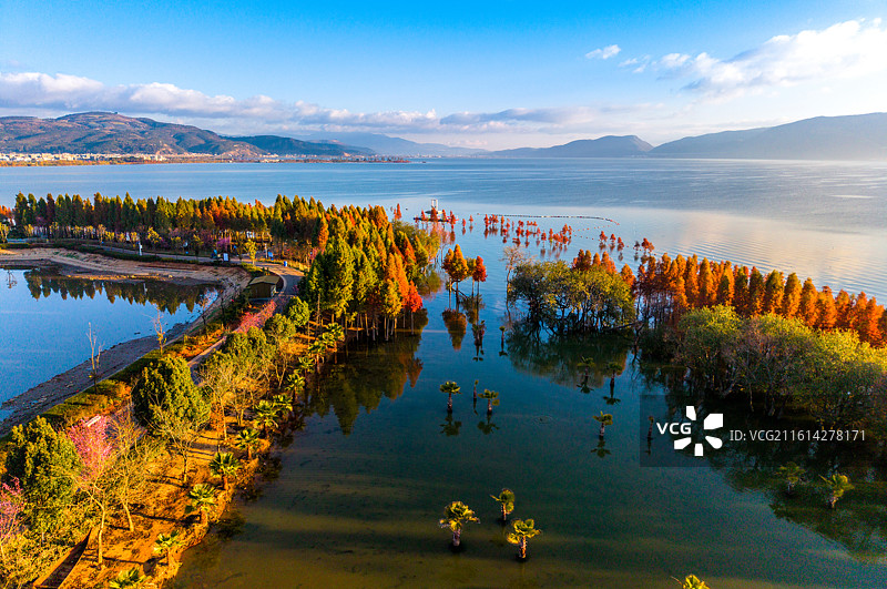 云南省玉溪市江川区星云湖天使之翼码头风光图片素材