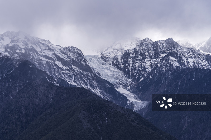 香格里拉梅里雪山风光图片素材