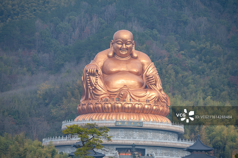 浙江宁波奉化雪窦山弥勒佛图片素材