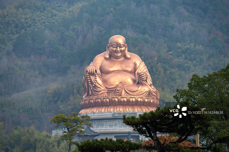 浙江宁波奉化雪窦山弥勒佛图片素材