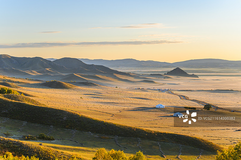 秋季乌兰布统草原日出秋景图片素材