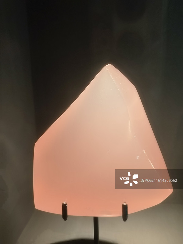 粉色水晶图片素材