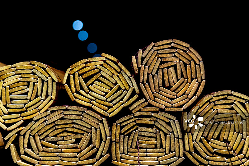 山东济宁曲阜孔子博物馆竹简文物藏品特写镜头图片素材