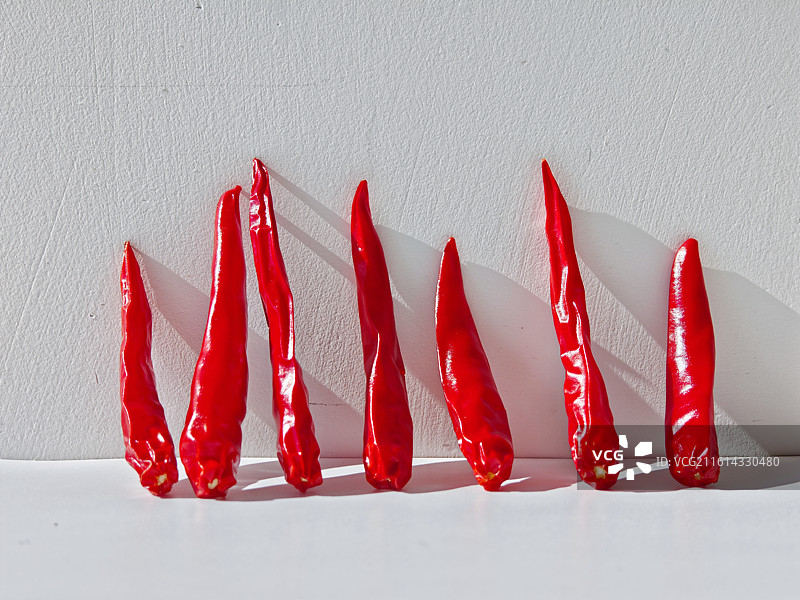 辣椒，小米椒，正在晾晒的辣椒，干辣椒，辣椒干，晒辣椒，辣，调味料，朝天椒，香料，小米辣，红辣椒，剁椒图片素材