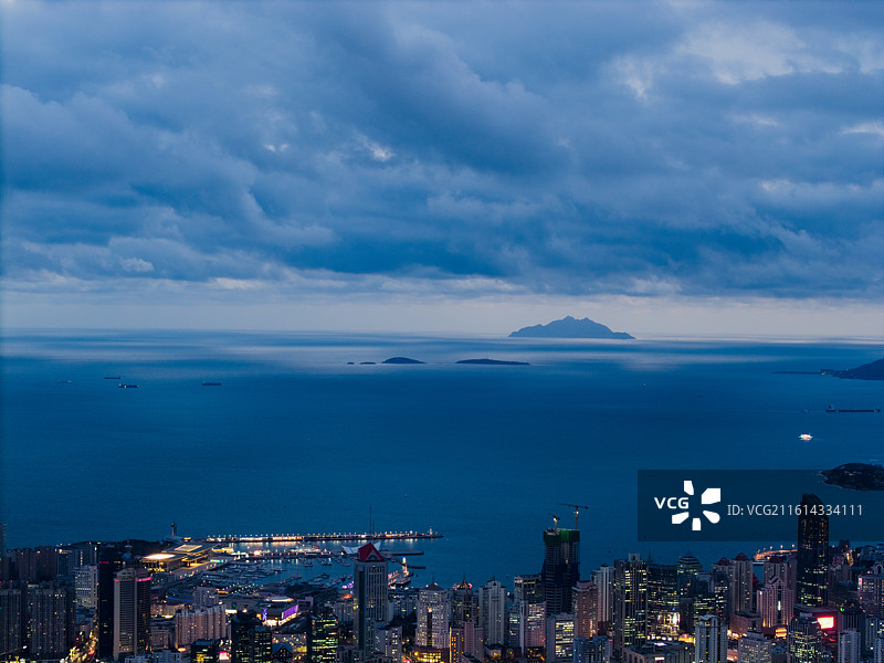 25-12-22 青岛浮山湾蓝调暮图片素材