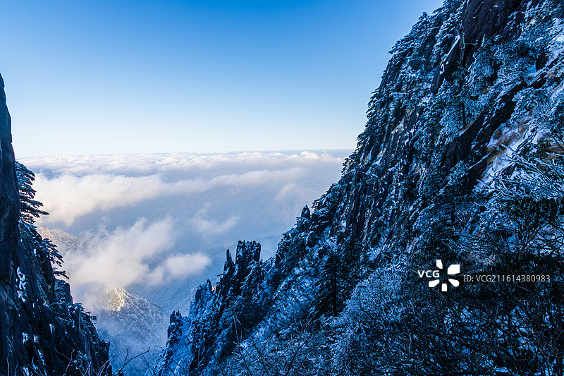 奇峰，云海，黄山冬季风光图片素材