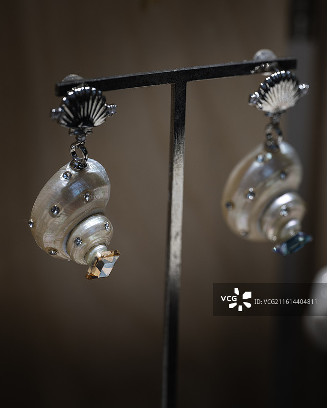 特色的珠宝首饰玛瑙石银首饰装饰特写镜头图片素材