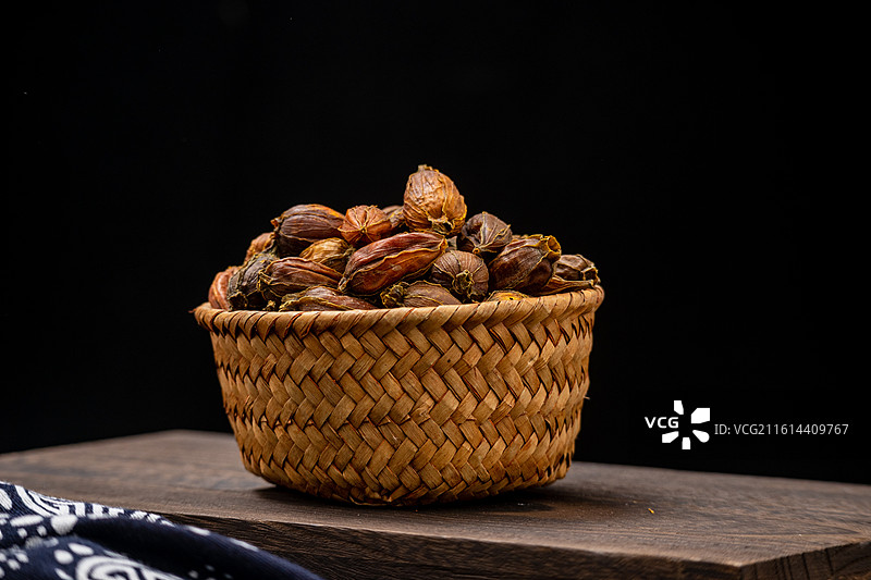 东方传统食品染色天然调料黄栀子干果图片素材