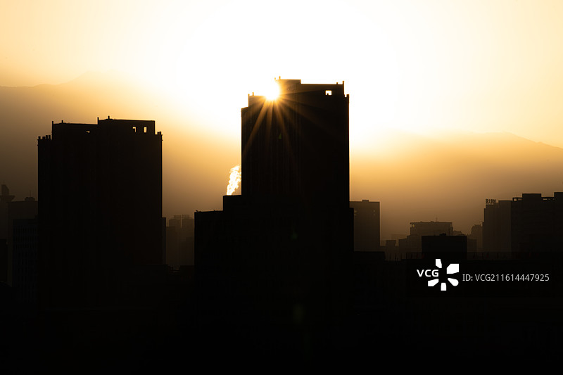 落叶 秋天 立秋 二十四节气 孤独 寂寞的情绪图片素材