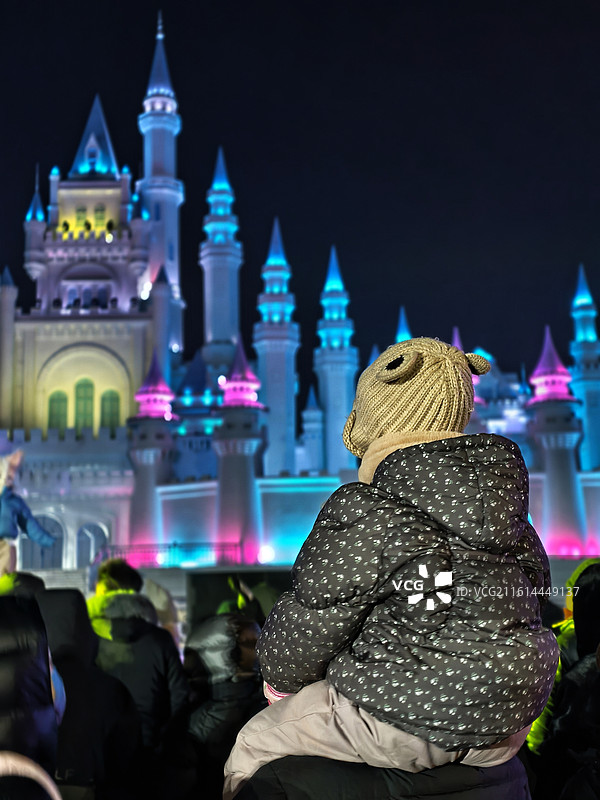 童眸里的星城堡图片素材