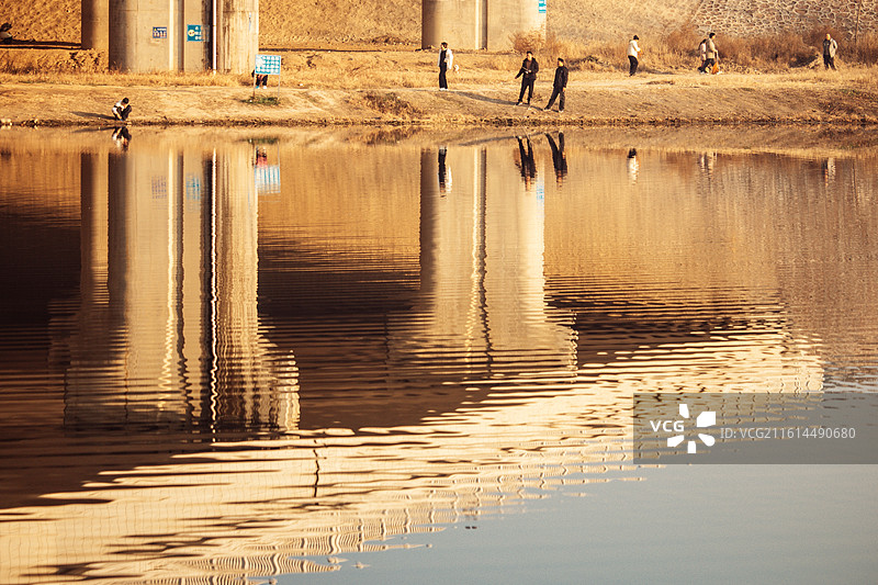 郑州贾鲁河桥梁倒影 水波纹 意境图片素材