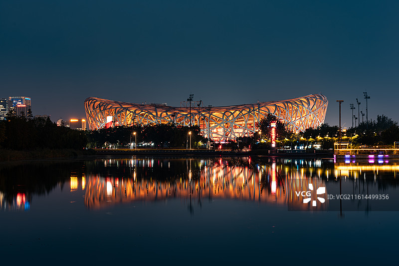 夜幕下的鸟巢图片素材