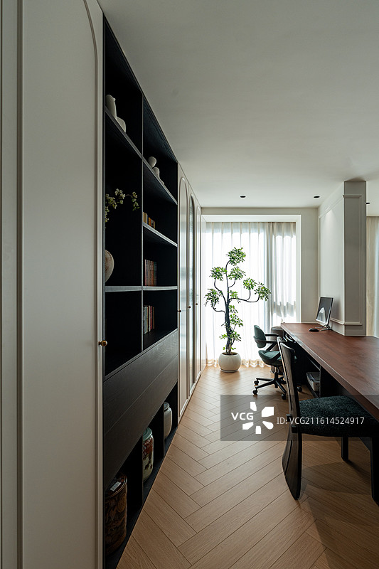 创融嘉天地法式实景落地图片素材