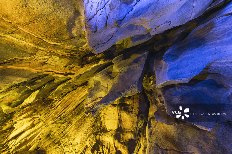 喀斯特溶洞石笋图片素材