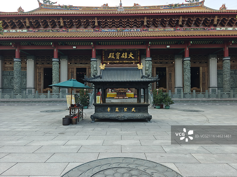 厦门仙岳山天竺岩寺-大雄宝殿图片素材