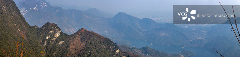 冬日的四川省绵阳市江油市武都水库，涪江六峡图片素材