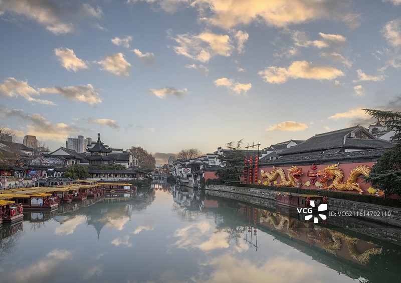 南京风光--夫子庙泮池的晨曦倒影图片素材