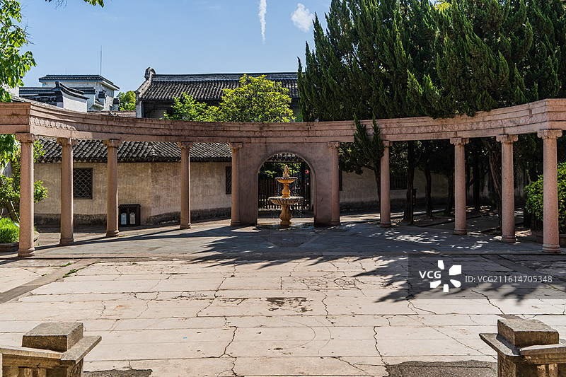南浔古镇刘氏梯号后花园的西式建筑图片素材