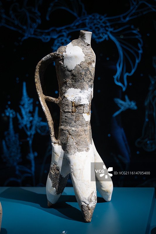 商陶盉-商代文物图片素材