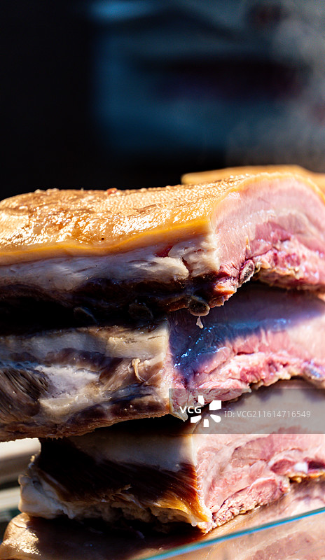 上海闵行七宝老街美食上海咸肉过油肉的区别图片素材