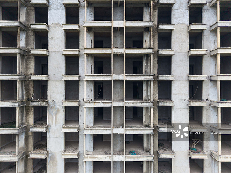 江苏省镇江市，丹徒区，永宁古寺、烂尾楼图片素材