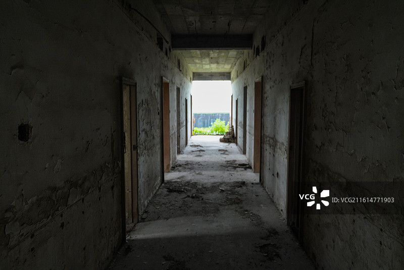 江苏省镇江市，废弃酒店图片素材