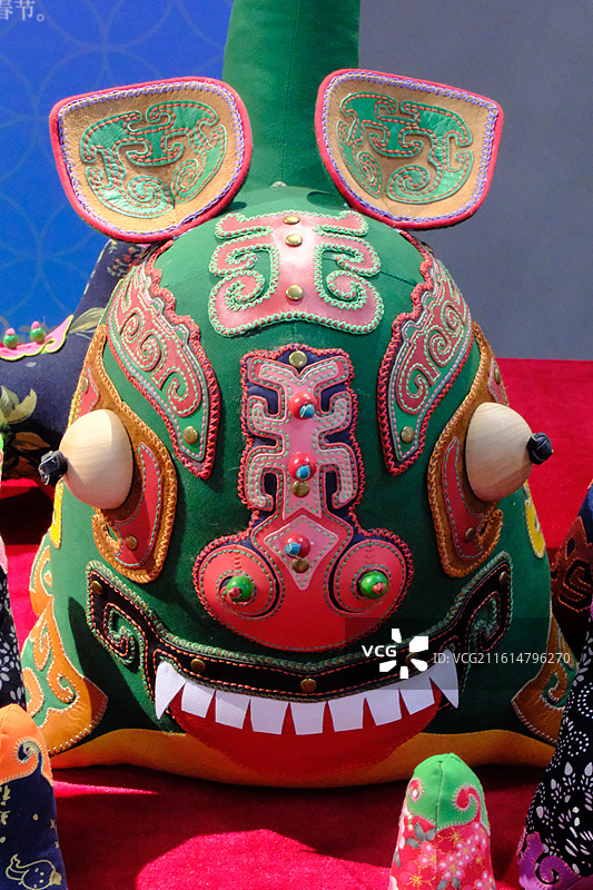 非遗民俗展民间手工布老虎。展览博物馆图片素材