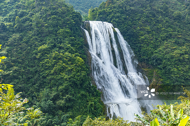 贵州的超级野瀑布-滴水滩瀑布图片素材