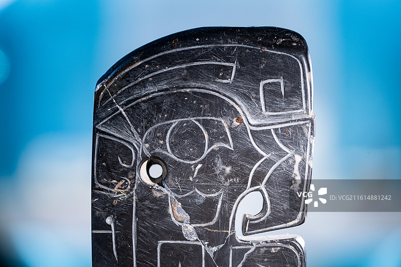 国家博物馆 中国古代玉器 商 鸟纹石磬 1976年河南安阳殷墟妇好墓出土图片素材