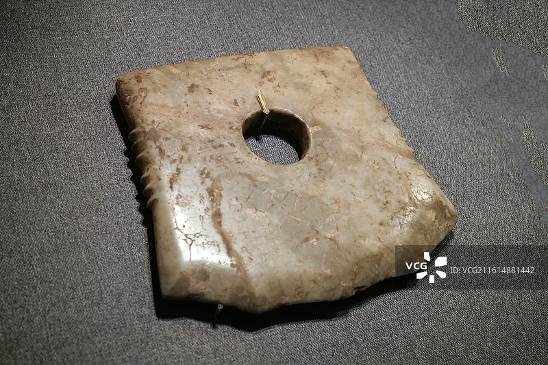 石钺 二里头文化 河南偃师二里头遗址 中国考古博物馆（中国历史研究院）宅兹中国展厅图片素材