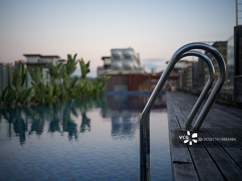 屋顶泳池景观图片素材