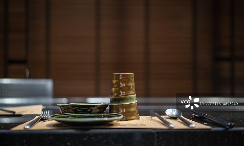 精致餐具摆台图片素材