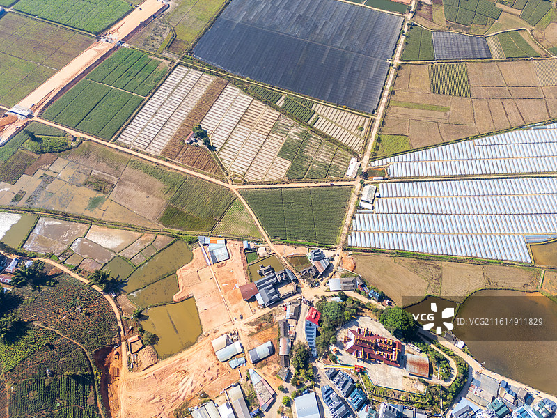 航拍西双版纳乡村田园风光图片素材