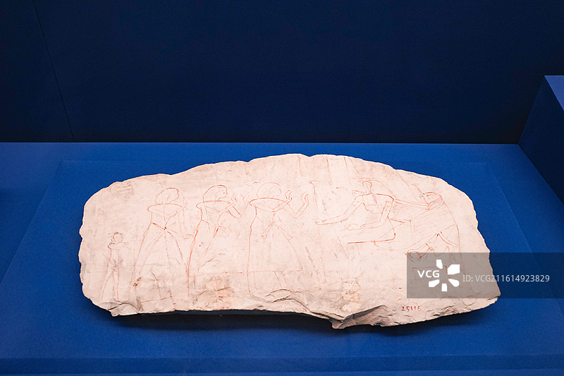 埃及国家博物馆藏新王国时期人神组像草图石片图片素材