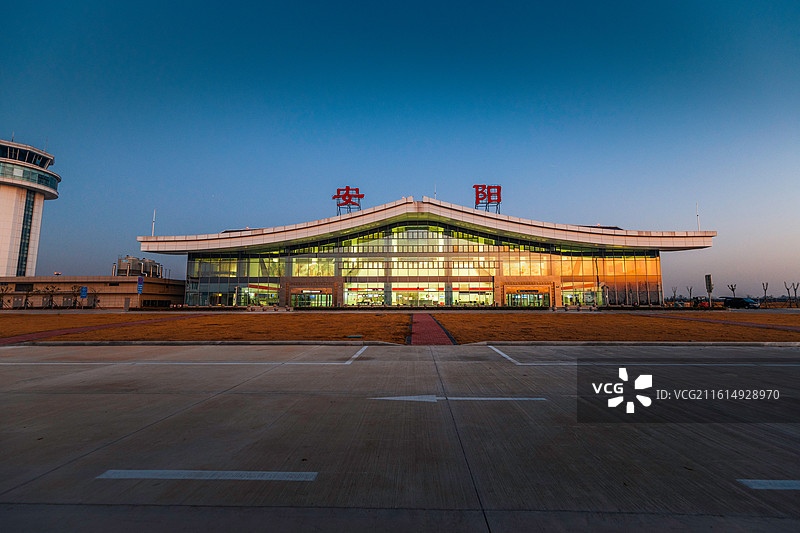 河南省安阳市汤阴县红旗渠机场航站楼图片素材