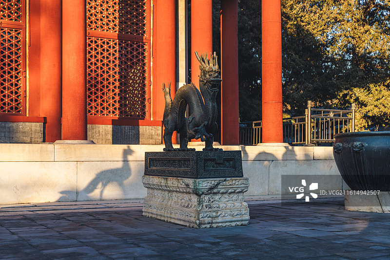 颐和园里的光影图片素材