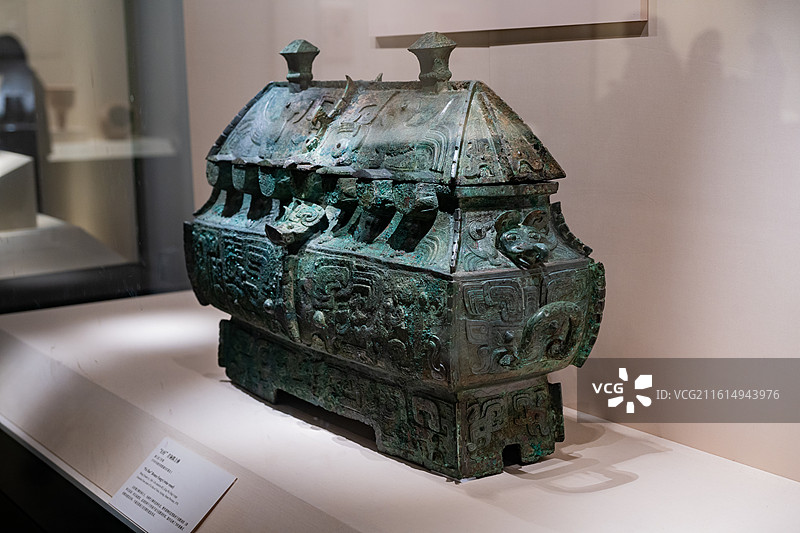 国家博物馆 商王武丁时期 “妇好”青铜偶方彝 1976年河南安阳殷墟妇好墓出土图片素材