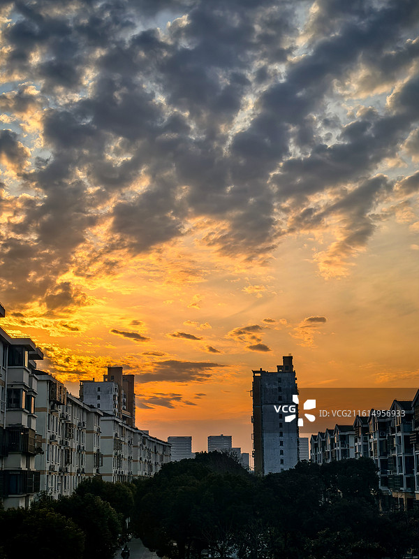上海张江的日落美景图片素材