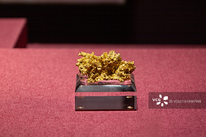 广东省博物馆科威特王室珍藏展图片素材