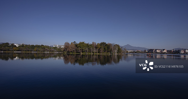 云南腾冲东湖公园图片素材