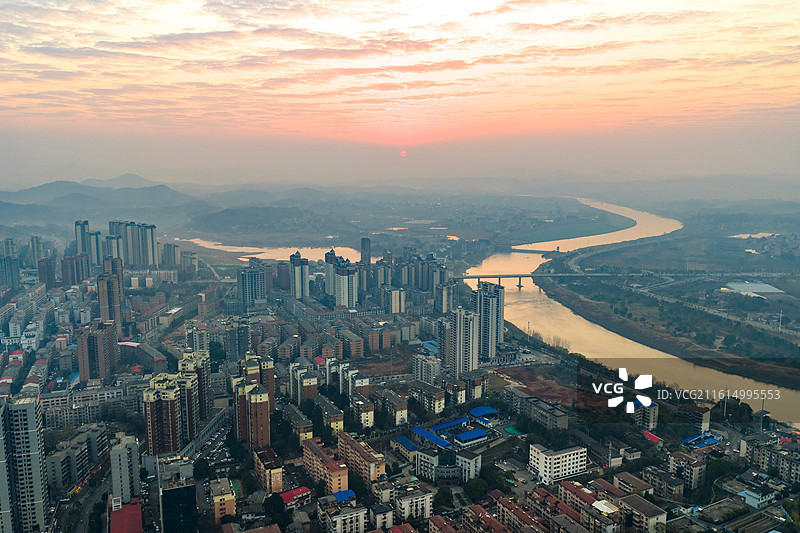 航拍湖南株洲市渌口区城市日出风光图片素材